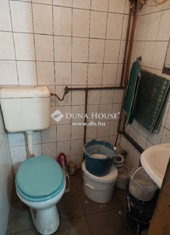 Eladó ipari ingatlan, Budapesten, XXI. kerületben 46 M Ft