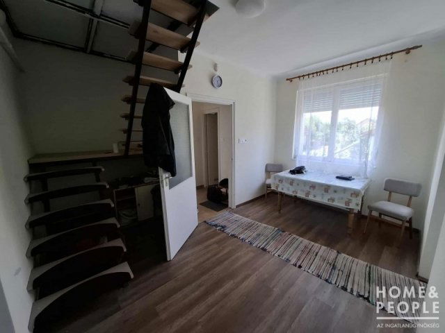 Eladó családi ház, Szegeden 88.99 M Ft, 2+2 szobás