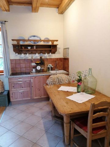 Kiadó családi ház, albérlet, Budaörsön 200 E Ft / hó