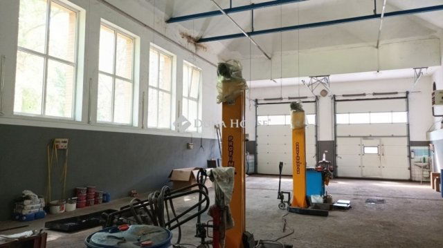 Eladó ipari ingatlan, Csolnokon 289 M Ft / költözzbe.hu