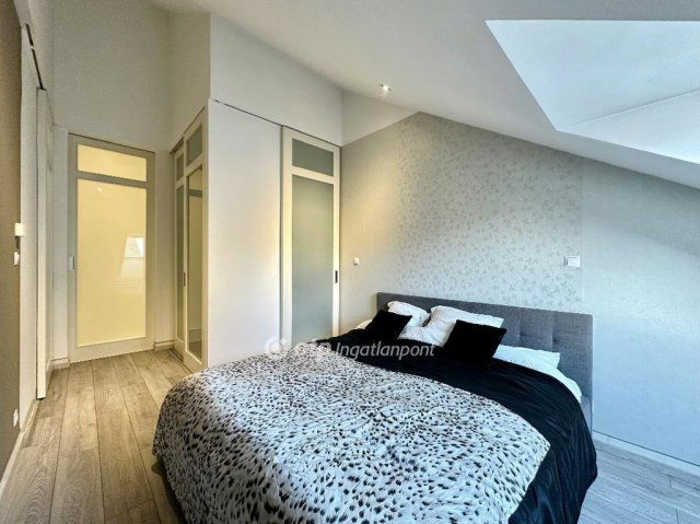 Eladó téglalakás, Budapesten, V. kerületben 224.99 M Ft