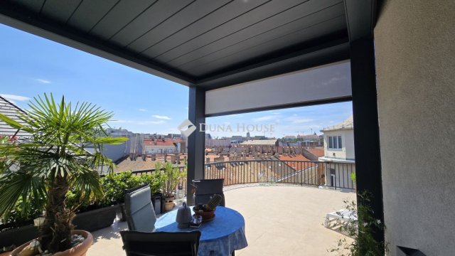 Kiadó téglalakás, albérlet, V. kerületben, Október 6. utcában
