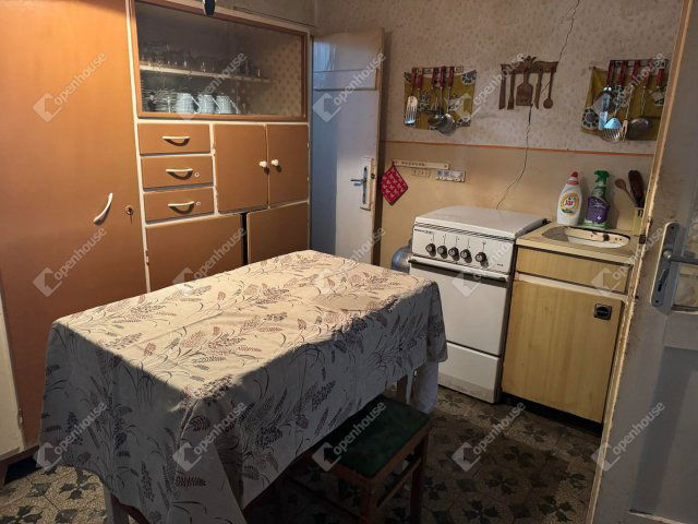 Eladó családi ház, Mocsán 35 M Ft, 4 szobás