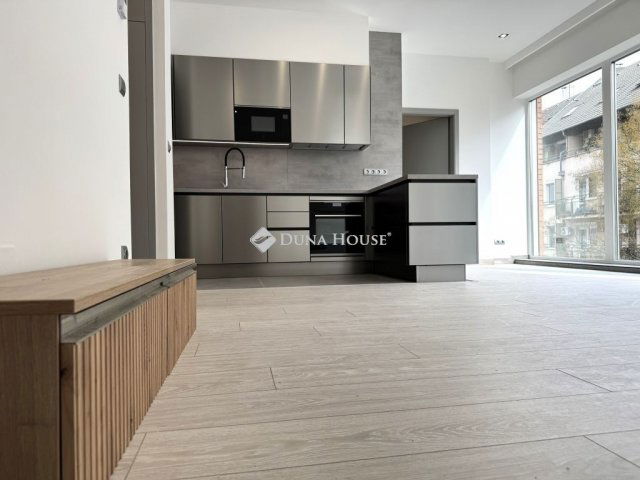 Eladó téglalakás, Budapesten, XIII. kerületben 145 M Ft