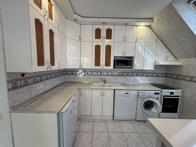 Kiadó téglalakás, albérlet, Tatán 460 E Ft / hó, 1 szobás