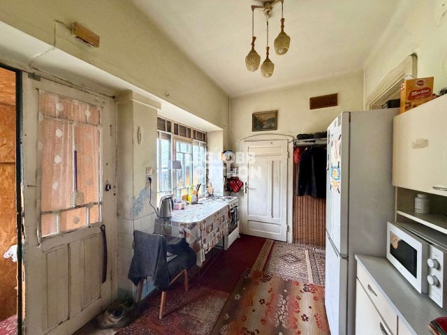 Eladó családi ház, Cegléden 21.5 M Ft, 2 szobás