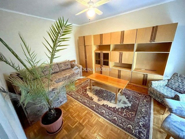 Eladó sorház, Villányban 57 M Ft, 4 szobás