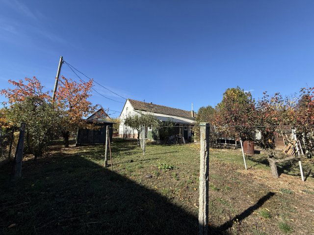 Eladó családi ház, Pécsett, Kodó dűlőn 58 M Ft, 3+1 szobás