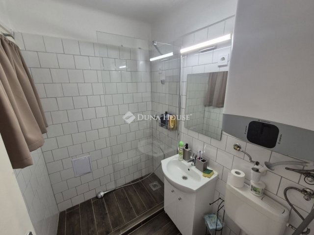 Eladó nyaraló, Zamárdiban 48.5 M Ft, 2 szobás