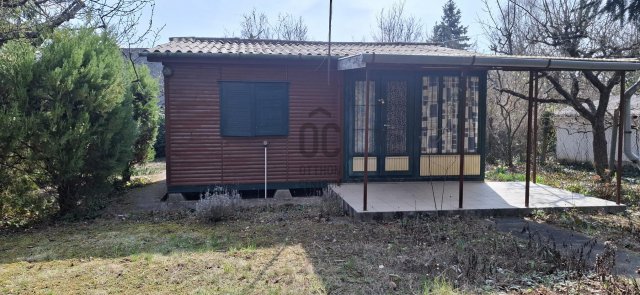 Eladó nyaraló, Balatonakarattyán 25 M Ft, 2 szobás