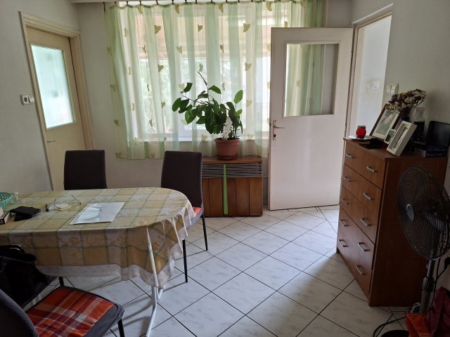 Eladó családi ház, Gyulán 45 M Ft, 2 szobás