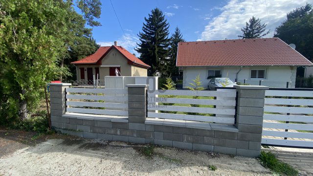 Eladó nyaraló, Balatonfenyvesen 62.9 M Ft, 3 szobás