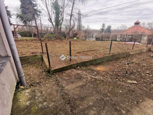 Eladó családi ház, Lábatlanon, Dózsa György úton 23 M Ft