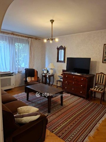 Eladó családi ház, Hajdúszoboszlón 105 M Ft, 5+1 szobás