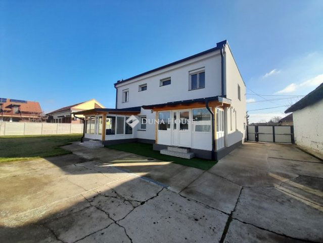 Eladó ikerház, Szarvason, Dózsa György utcában 160 M Ft