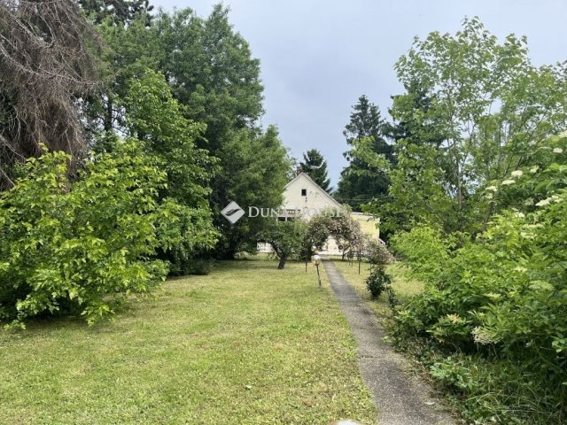 Eladó telek, Budapesten, III. kerületben 249.95 M Ft