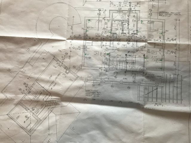 Eladó családi ház, Leányfaluban 390 M Ft, 13 szobás