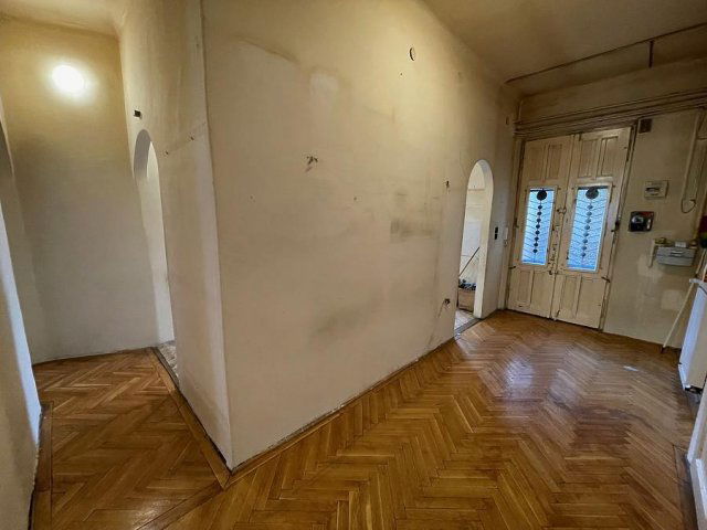 Eladó téglalakás, Budapesten, VII. kerületben, Hernád utcában