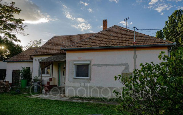 Eladó családi ház, Dörön 39.9 M Ft, 3 szobás