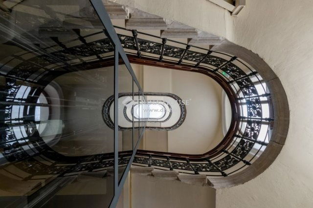 Eladó téglalakás, Budapesten, VI. kerületben 376.2 M Ft
