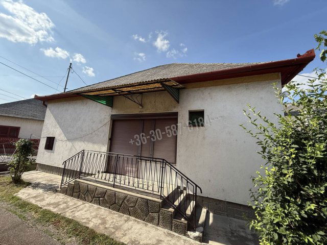 Eladó családi ház, Püspökladányban 32.5 M Ft, 2+1 szobás