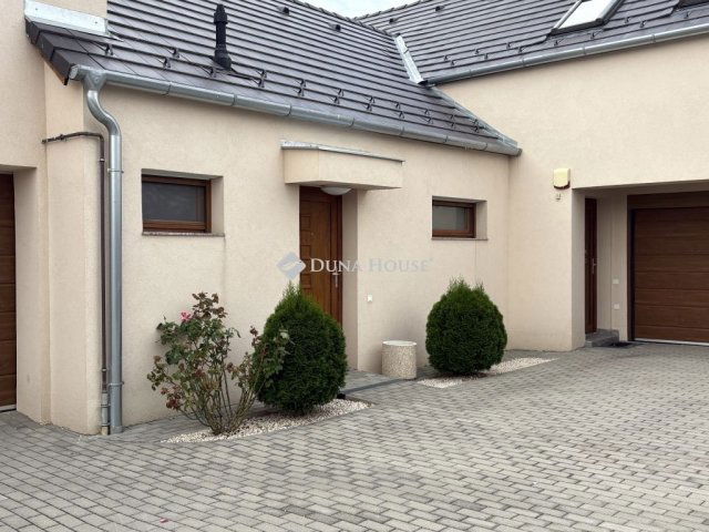 Eladó téglalakás, Kozármislenyen 69.9 M Ft, 2 szobás