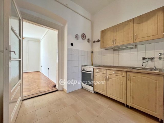 Eladó téglalakás, Budapesten, IV. kerületben 34.9 M Ft, 1 szobás