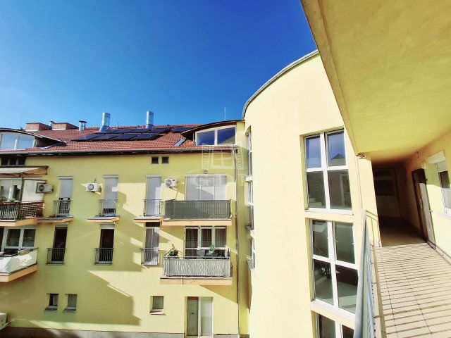 Eladó téglalakás, Budapesten, X. kerületben 99.99 M Ft, 5 szobás