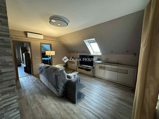 Eladó családi ház, Budaörsön 160 M Ft, 5+1 szobás