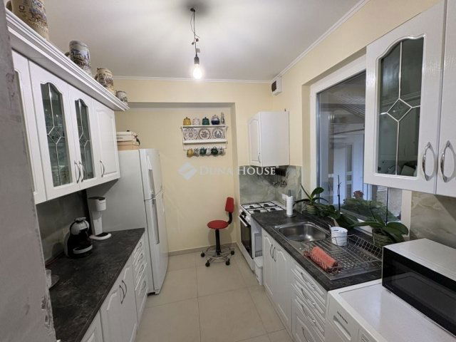 Eladó családi ház, Kiskunlacházán 59.9 M Ft, 4 szobás