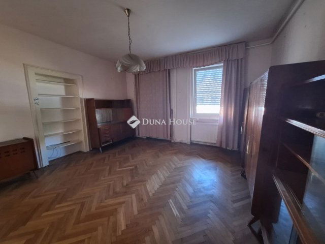 Eladó családi ház, Ikerváron 49.9 M Ft, 3 szobás