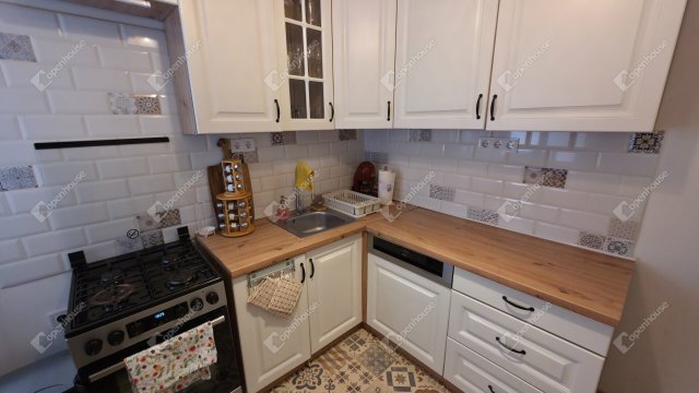 Eladó téglalakás, Miskolcon 44.9 M Ft, 3 szobás