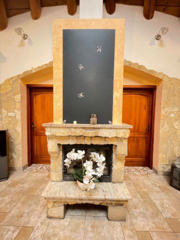 Eladó családi ház, Délegyházán 186 M Ft, 7 szobás