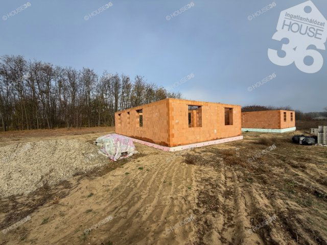 Eladó családi ház, Kecskeméten 84.9 M Ft, 4 szobás