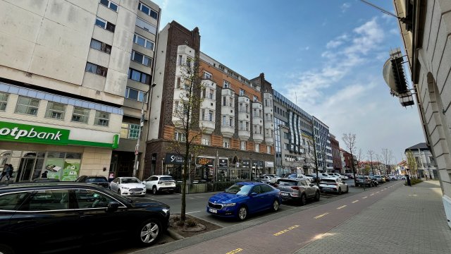 Eladó téglalakás, Debrecenben 66.99 M Ft, 2+1 szobás