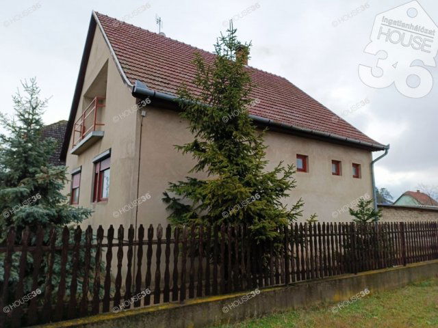 Eladó családi ház, Petőfiszálláson 38.5 M Ft, 4 szobás