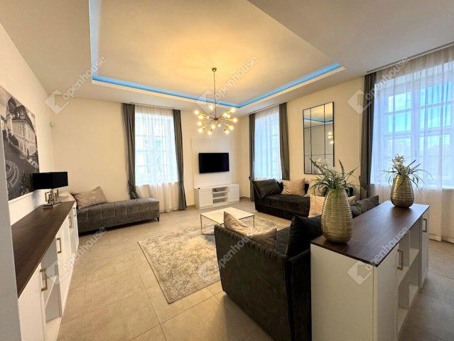 Kiadó téglalakás, albérlet, Székesfehérvárott 650 E Ft / hó