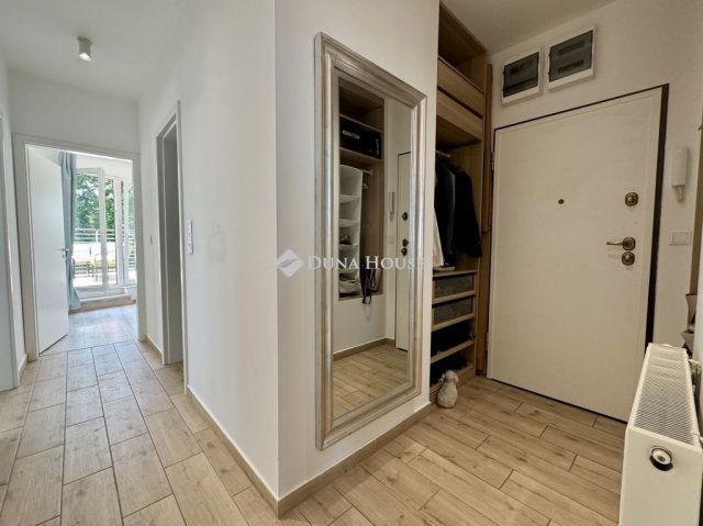 Eladó téglalakás, Budapesten, III. kerületben 224 M Ft, 4 szobás