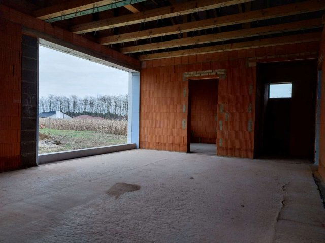 Eladó ikerház, Nyíregyházán 84.99 M Ft, 3 szobás