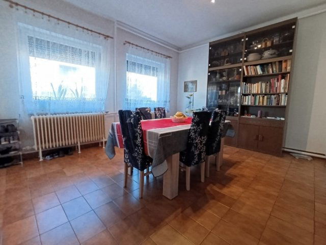 Eladó családi ház, Mohácson 52.9 M Ft, 5 szobás