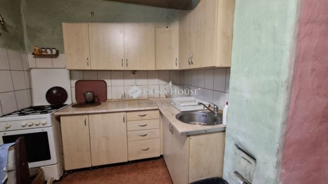 Eladó családi ház, Kókán 19 M Ft, 1 szobás