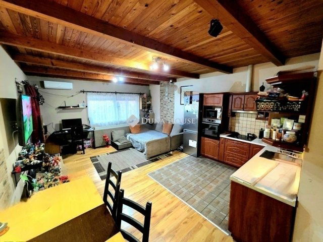 Eladó ikerház, Szigetszentmiklóson 79.9 M Ft, 4 szobás