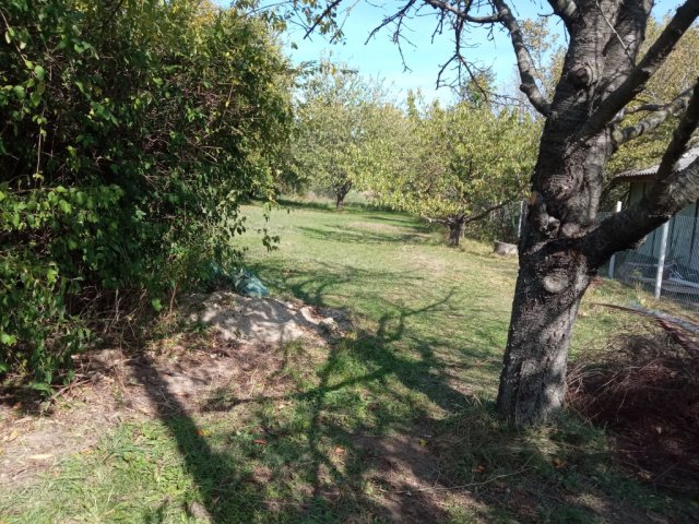 Eladó telek, Budapesten, XVI. kerületben, Lucernás utcában