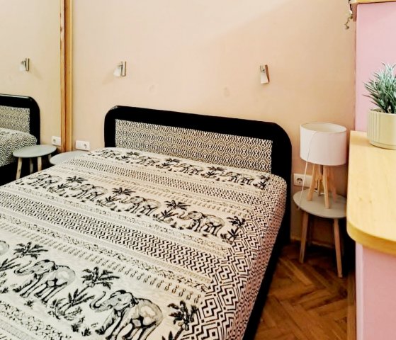 Kiadó téglalakás, albérlet, Pécsett, Perczel Miklós utcában