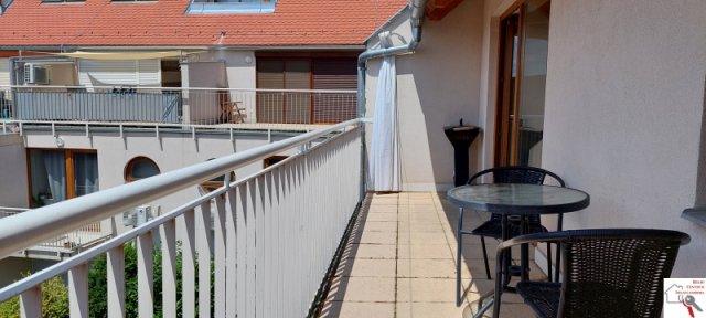 Kiadó téglalakás, albérlet, Pécsett 280 E Ft / hó, 3 szobás