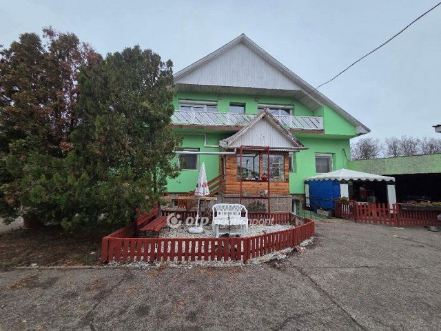 Eladó családi ház, Szuhakállón 179 M Ft, 6 szobás