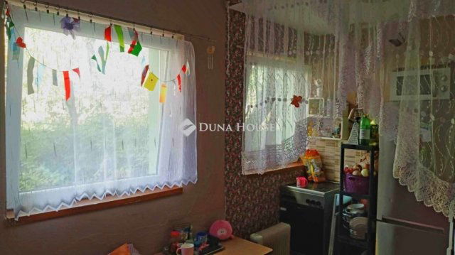 Eladó téglalakás, Balatonfűzfőn 18 M Ft / költözzbe.hu