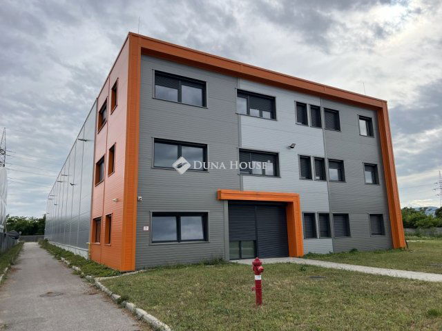 Kiadó iroda, Szentendrén 5164 E Ft / hó / költözzbe.hu