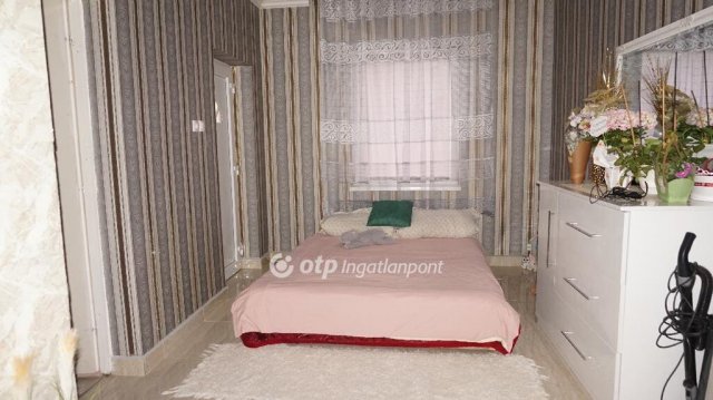 Eladó családi ház, Csányon 25 M Ft, 3 szobás