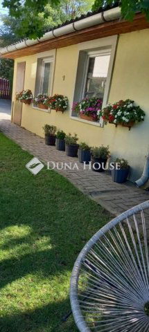 Eladó családi ház, Gödöllőn 102 M Ft, 4+1 szobás